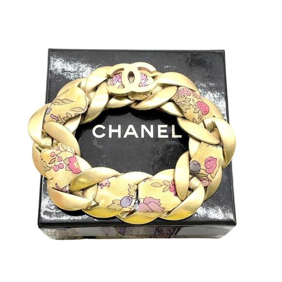 Chanel Coco Mark Amikomi Flower GD 00P Bracelet Box W/Box - Picture 3 of 14
